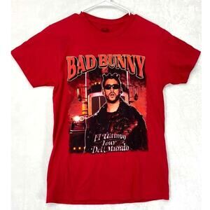 Fruit Of The Loom t-shirt from Bad Bunny's "El Último Tour Del Mundo" tour Sz S